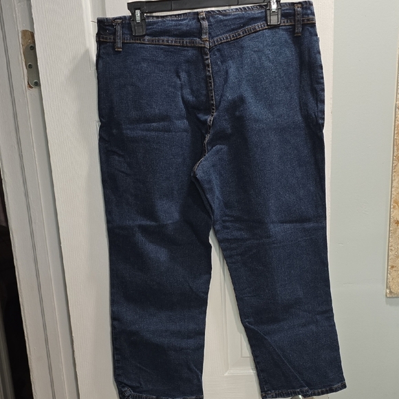 Bill Blass Vintage Denim Capris with Lace-Up Detail Woman's size 10 - Picture 9 of 13